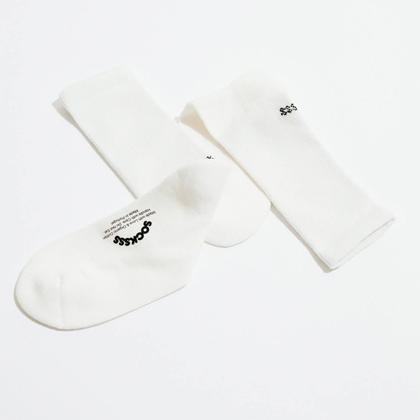 SOCKSSS Solid Snow White